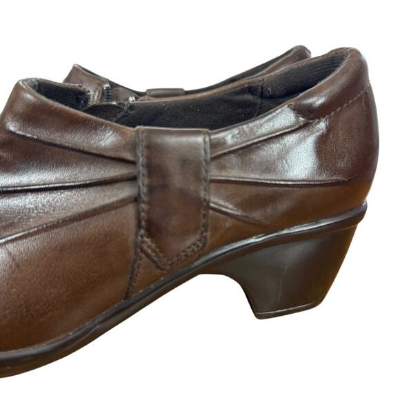 Clarks Clogs Brown Leather Chunky Heel Casual Shoes Side Zip Comfort sz 7 M - Picture 9 of 16